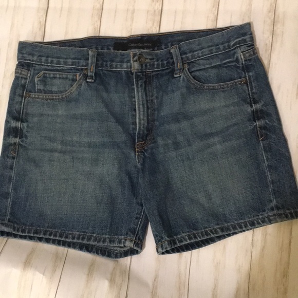 Calvin Klein Pants - Calvin Klein Shorts. Denim Weekend Size 8.